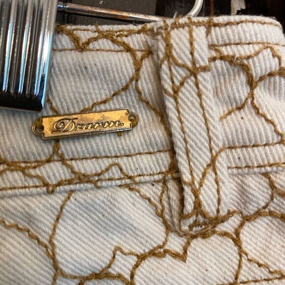 EUC Dzarm Brazil heart shorts. - Picture 5 of 10